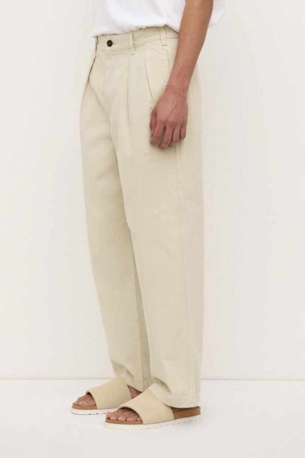 Miles Pleated Chino