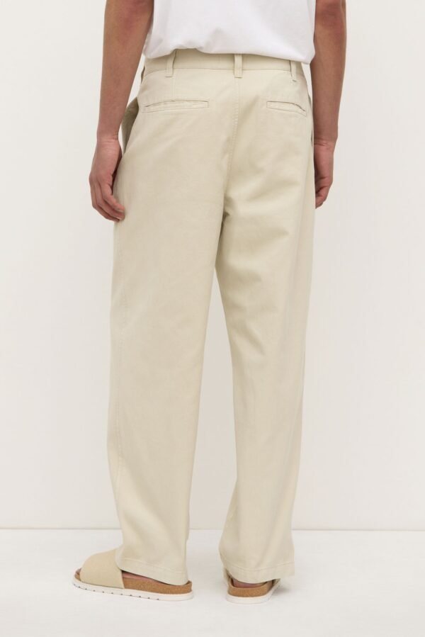 Miles Pleated Chino